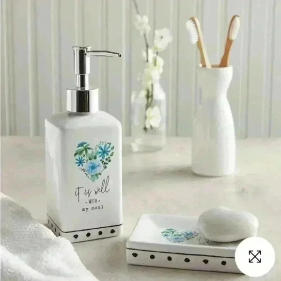 It Is Well With My Soul White Ceramic Soap Dish W/ Blue Flowers & Black Accents - Picture 9 of 13